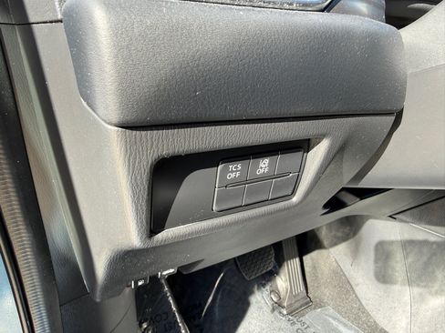 Used 2018 MAZDA CX-5 Touring image 13