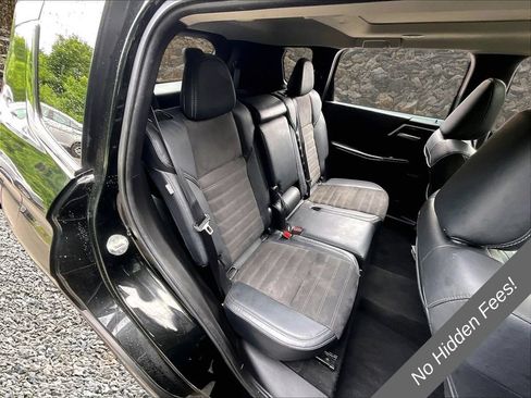 Used 2023 Mitsubishi Outlander SE FWD image 18