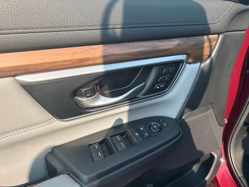 Used 2022 Honda CR-V Touring image 17