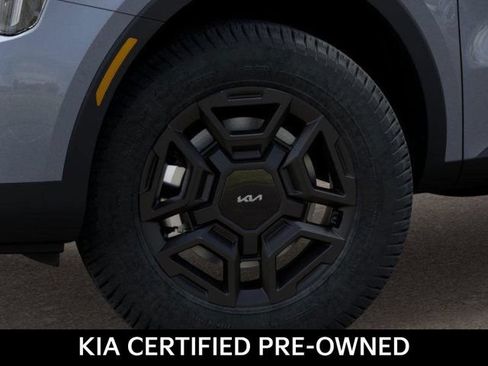 Certified 2025 Kia Sorento SX Prestige AWD/4WD image 9