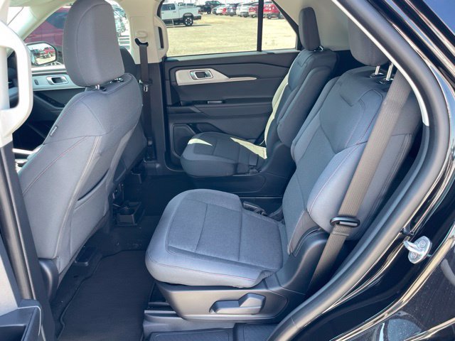 New 2026 Ford Explorer Active RWD image 17