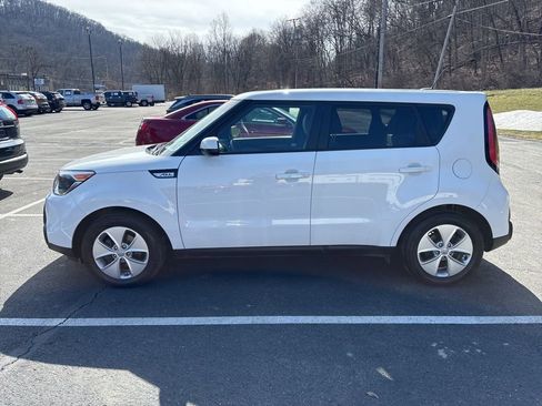 Used 2015 Kia Soul image 2