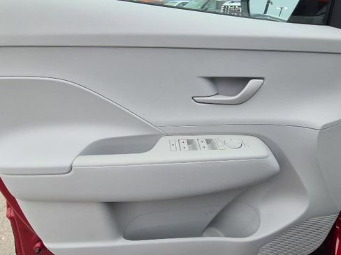 New 2026 Hyundai Kona SE image 10