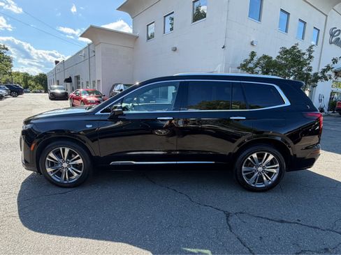 Used 2025 Cadillac XT6 Premium Luxury AWD/4WD image 8