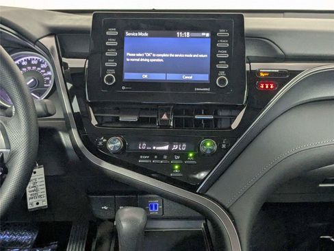Used 2024 Toyota Camry LE FWD image 38
