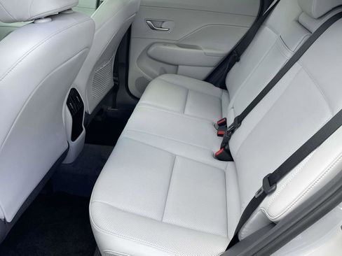 Certified 2025 Hyundai Kona Limited FWD image 10