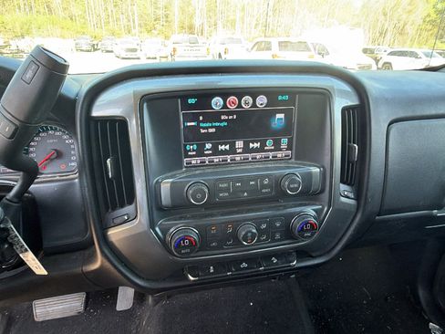 Used 2018 Chevrolet Silverado 1500 LT w/ All Star Edition image 25
