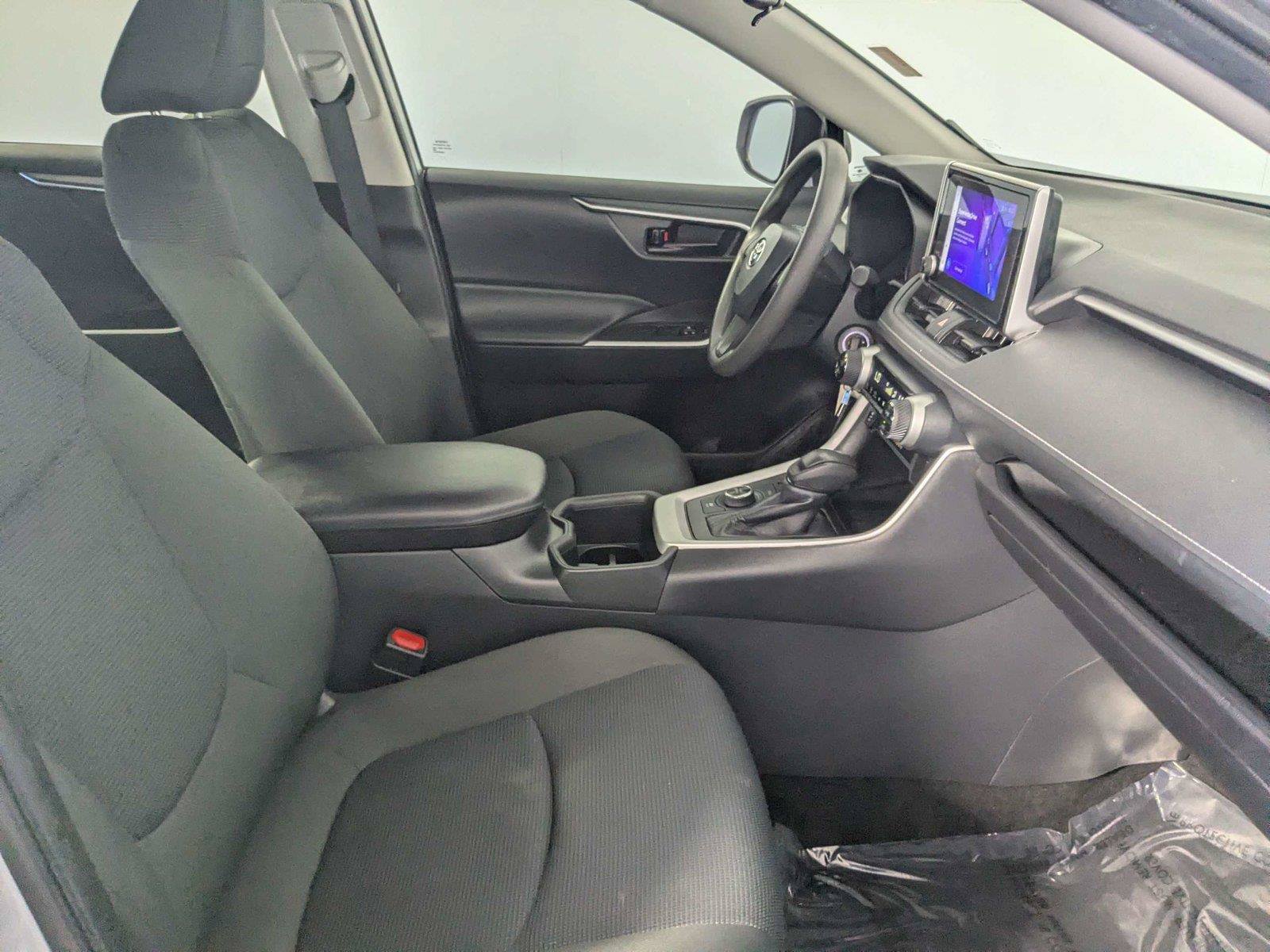 Certified 2024 Toyota RAV4 LE AWD/4WD image 30