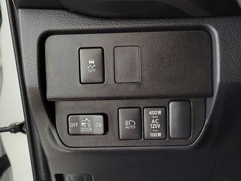 Used 2023 Toyota Tacoma TRD Off-Road w/ Technology Package RWD image 23