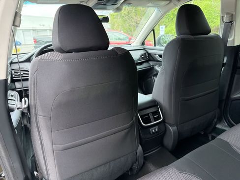Certified 2022 Subaru Outback Premium AWD/4WD image 19