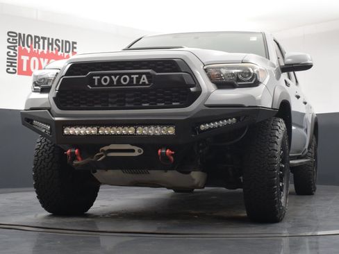 Used 2017 Toyota Tacoma TRD Pro AWD/4WD image 37