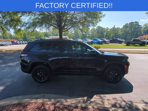 Certified 2025 Jeep Grand Cherokee Altitude RWD image 6