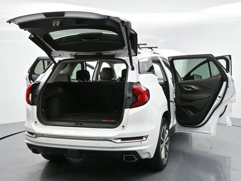 Used 2018 GMC Terrain Denali w/ Advanced Safety Package image 44