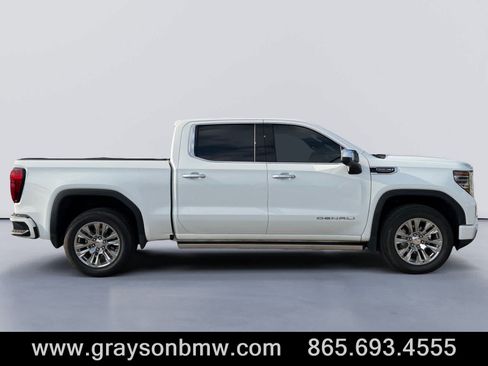 Used 2024 GMC Sierra 1500 Denali w/ Technology Package AWD/4WD image 2