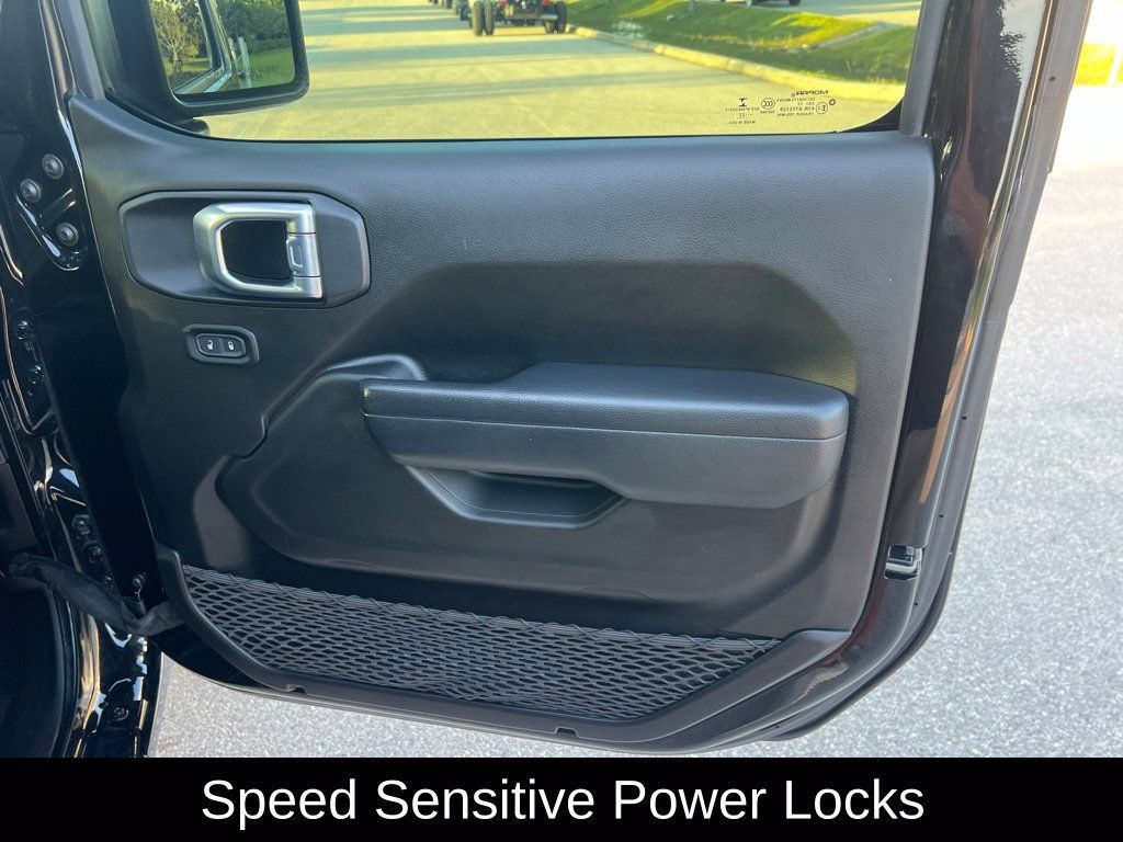 Certified 2022 Jeep Wrangler Unlimited Sport AWD/4WD image 19