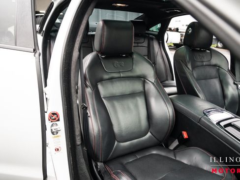 Used 2017 Jaguar XJ R RWD image 29