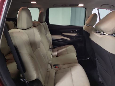 Used 2019 Subaru Ascent Premium image 23