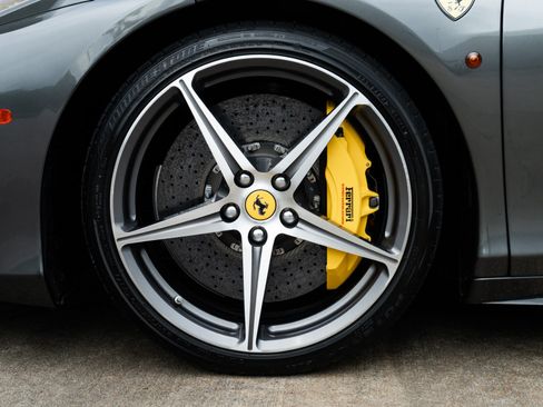 Used 2013 Ferrari 458 Italia Coupe RWD image 36