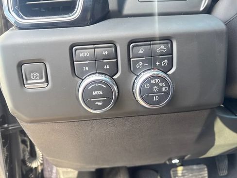 Used 2023 GMC Sierra 1500 Denali AWD/4WD image 31