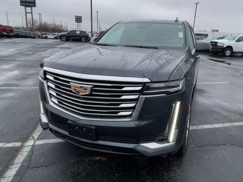 Used 2022 Cadillac Escalade ESV Premium Luxury Platinum image 5