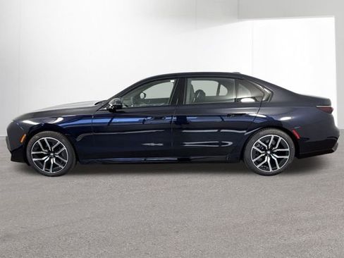 Used 2026 BMW 760i xDrive AWD/4WD image 29