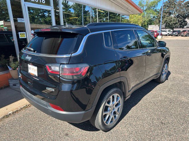Used 2022 Jeep Compass Latitude w/ Sun and Sound Group AWD/4WD image 7