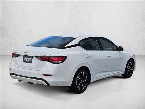 Used 2024 Nissan Sentra SV image 5