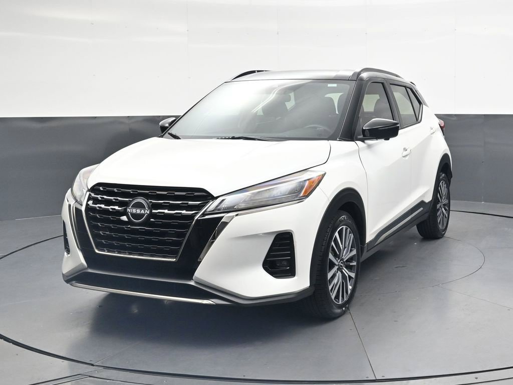Certified 2024 Nissan Kicks SR FWD image 12