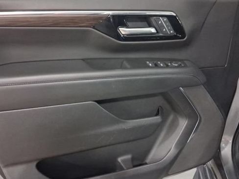 Used 2025 Chevrolet Tahoe LT AWD/4WD image 24