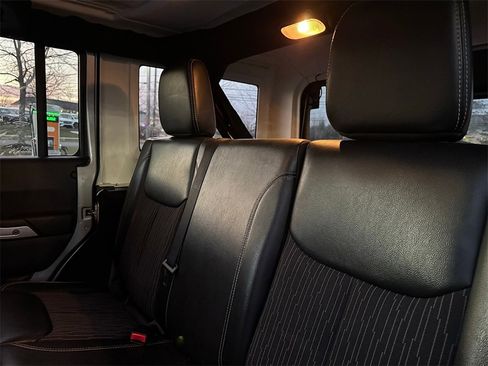 Used 2013 Jeep Wrangler Unlimited Freedom Edition image 23