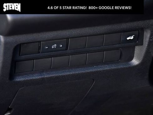 Used 2023 Mitsubishi Outlander SE image 30