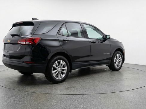 Used 2025 Chevrolet Equinox LT image 9