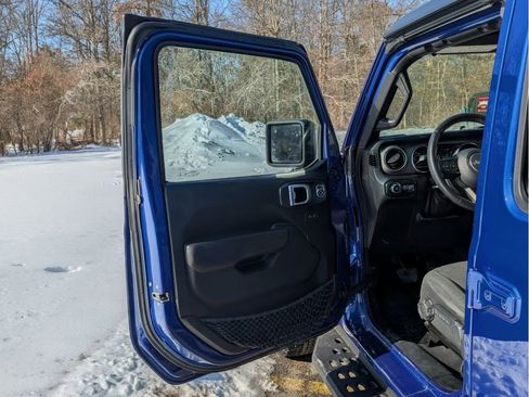 Used 2019 Jeep Wrangler Unlimited Sport S image 8