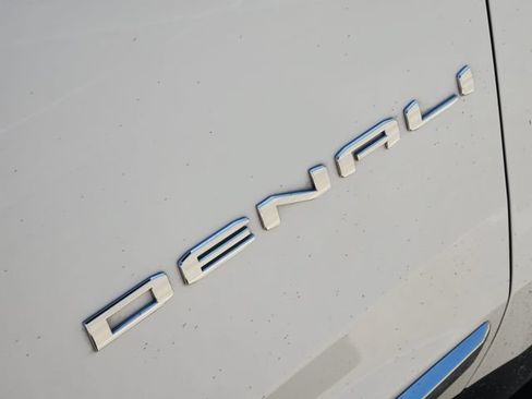 Used 2023 GMC Yukon XL Denali w/ Max Trailering Package AWD/4WD image 12