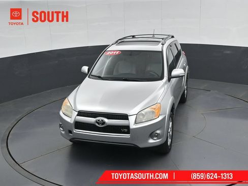 Used 2011 Toyota RAV4 Limited w/ Limited Extra Value Pkg AWD/4WD image 44