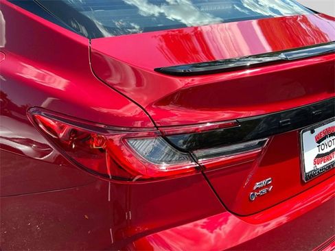 Used 2025 Toyota Camry XSE image 13