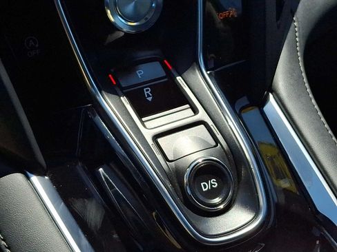 Used 2024 Acura RDX SH-AWD image 15