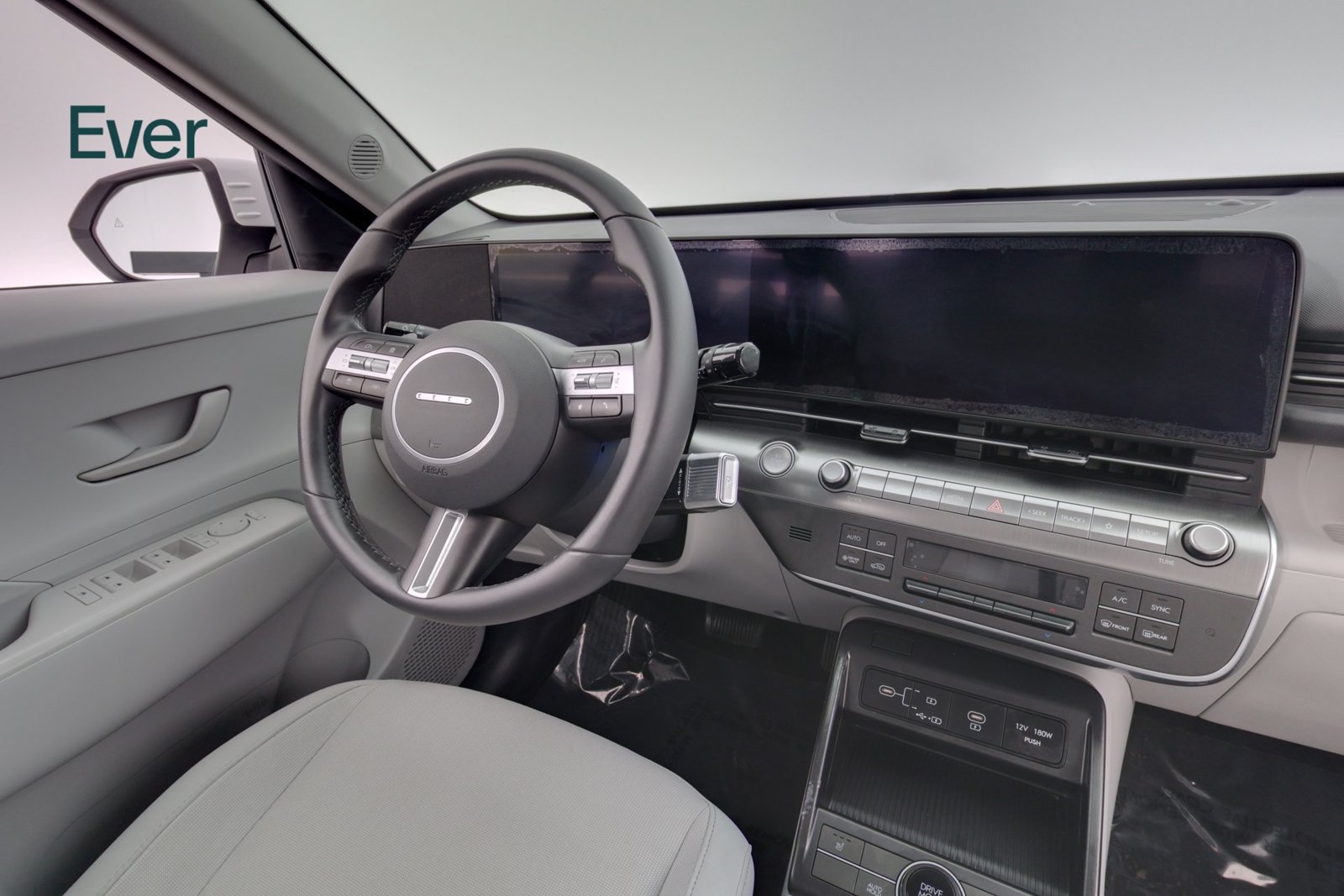 Used 2024 Hyundai Kona SEL FWD image 25