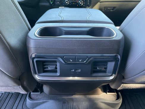 Used 2025 GMC Sierra 1500 SLT w/ SLT Premium Plus Package AWD/4WD image 36