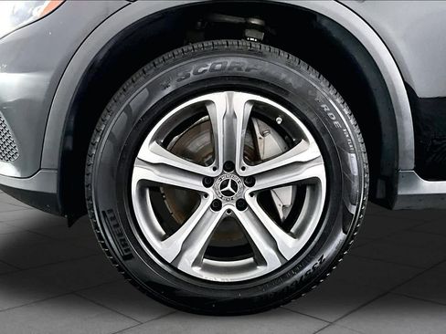 Certified 2019 Mercedes-Benz GLC 300 4MATIC image 11