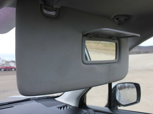 Used 2016 Subaru Forester 2.5i Premium w/ All-Weather Package image 28