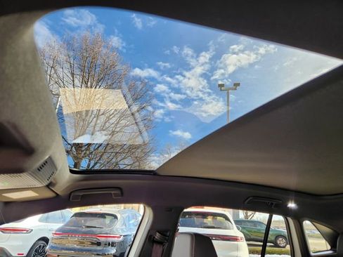 New 2026 Volkswagen ID.4 Pro S image 23