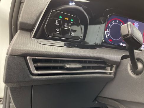 Used 2022 Volkswagen GTI S image 7