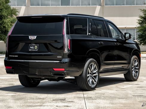 Used 2023 Cadillac Escalade Sport Platinum AWD/4WD image 18