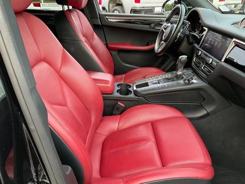 Used 2020 Porsche Macan S image 20