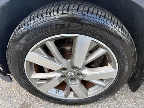 Used 2014 Nissan Pathfinder Platinum w/ Platinum Premium Package image 33