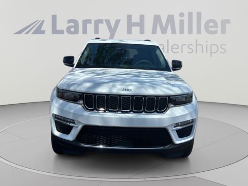 Used 2023 Jeep Grand Cherokee 4WD 4xe image 8