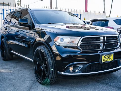 Used 2020 Dodge Durango SXT image 3