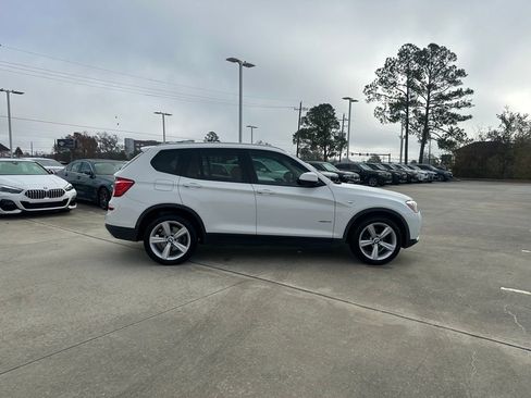 Used 2017 BMW X3 sDrive28i image 4