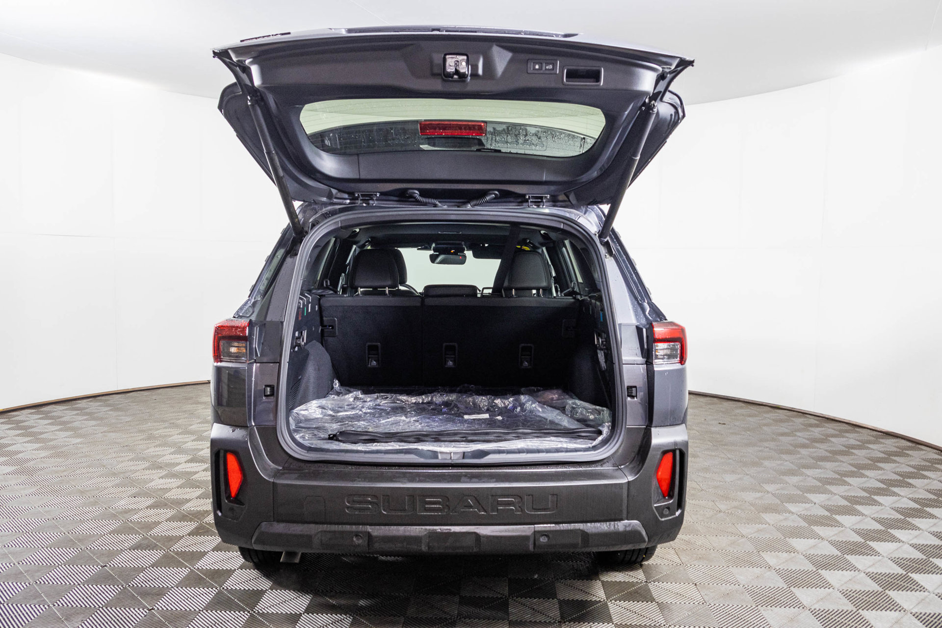 Used 2026 Subaru Outback Limited AWD/4WD image 42